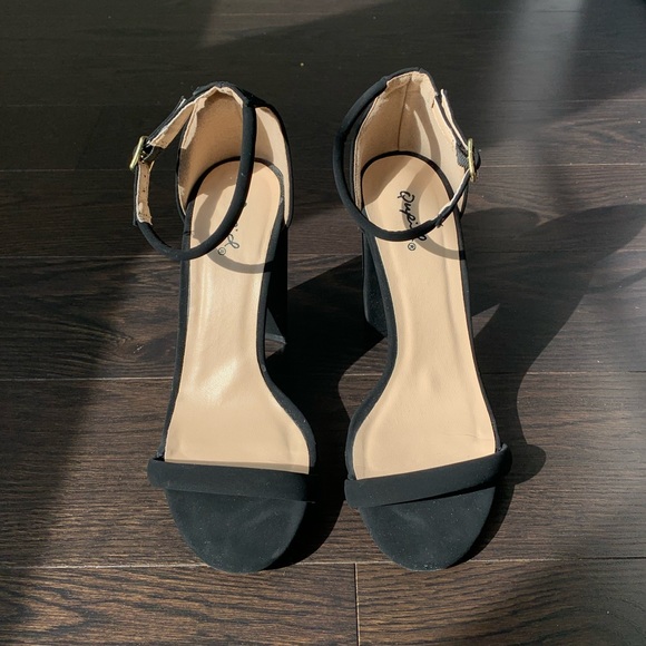 Lulus black block heel strappy sandals - Picture 2 of 2